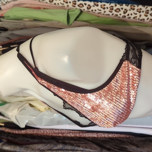 The Escante Collection Women's Racerback Bra w/Sequins and Lace Size Small/Med - Picture 4 of 10